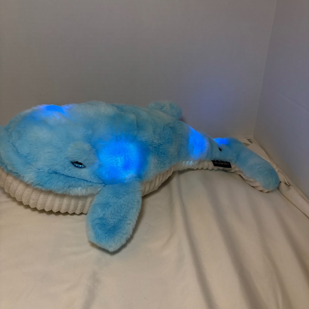 FAO Schwarz 17" Glow Brights LED with Sound Whale Toy Plush Stuffed Animal WORKS